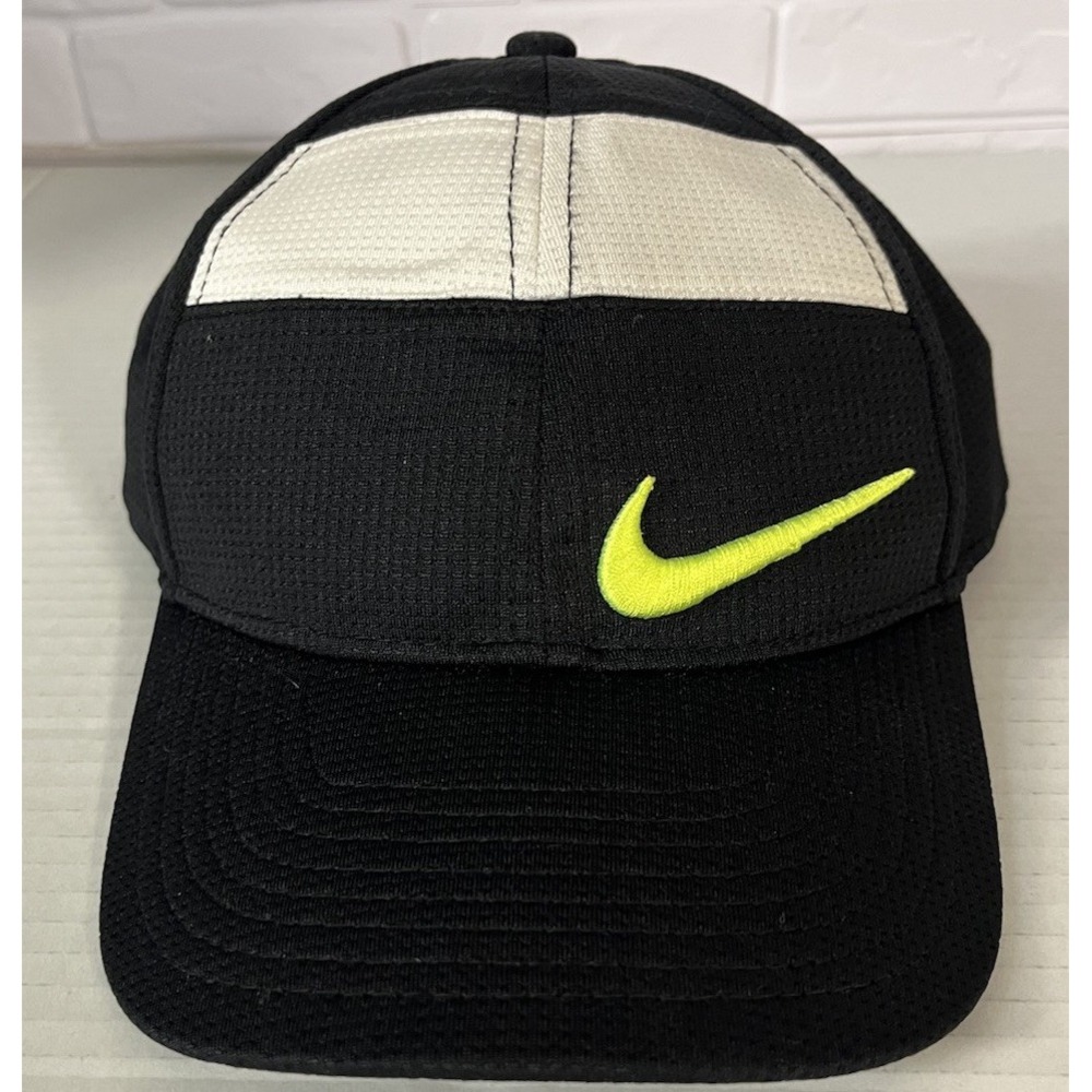 Nike Golf‎ Striped Strapback Hat Adjustable